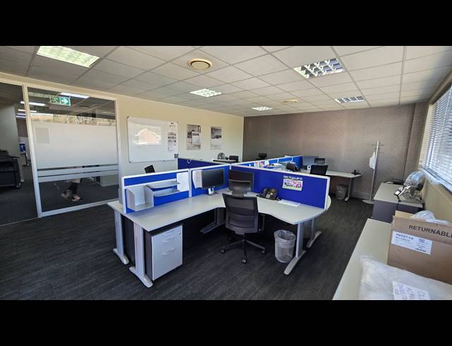 1,990M² OFFICE FOR SALE IN BEDFORDVIEW